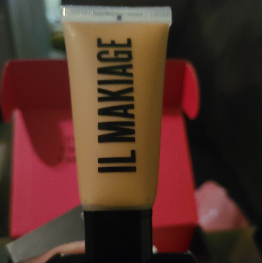 Il makiage after party foundation